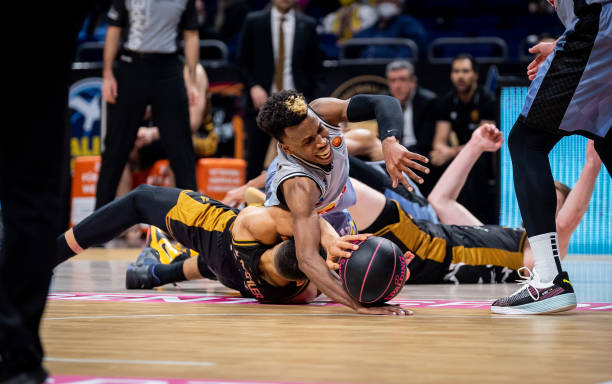 通过灵活的 通过灵活的